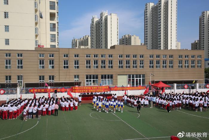 普及校园足球运动 绽放炫丽体育之花