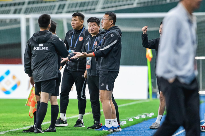 黎兵＆李金羽：斗法，然后惺惺相惜