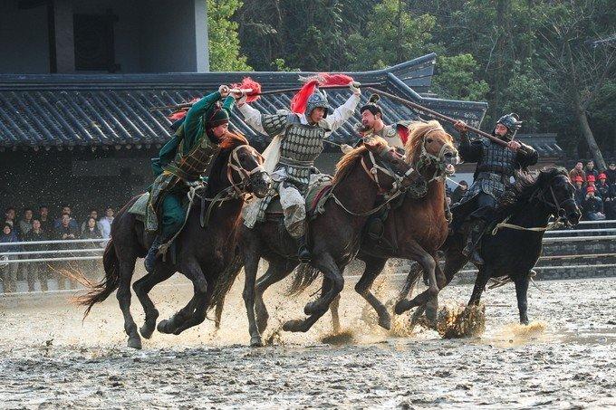 读完《三国演义》，再去无锡三国城看实景版《三国演义》