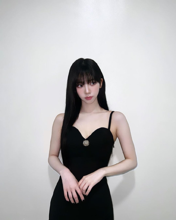 一个女孩问你,不知道为什么人家明明推开我可我就是好难过那怎...