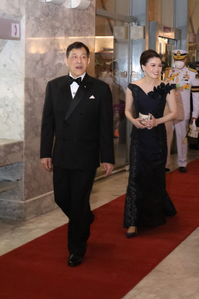 一看就很贵气的女孩子是什么样子的?