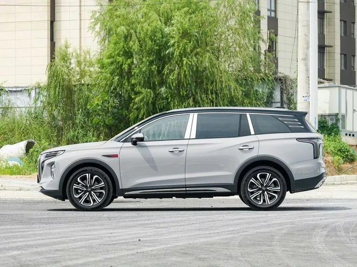 8月新车:“日系加价王”加价50万?比亚迪系7座SUV上市!
