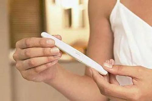 避孕套时代即将谢幕，方便长效的女用避孕环已面世，国人却极少用