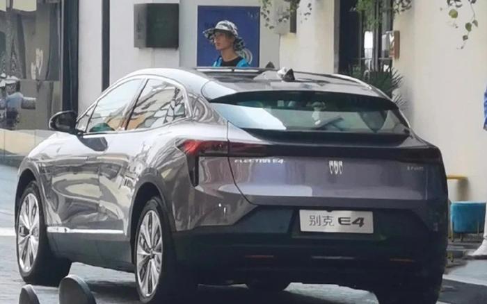 纯电轿跑，别克E4来了，这次定价会是多少？