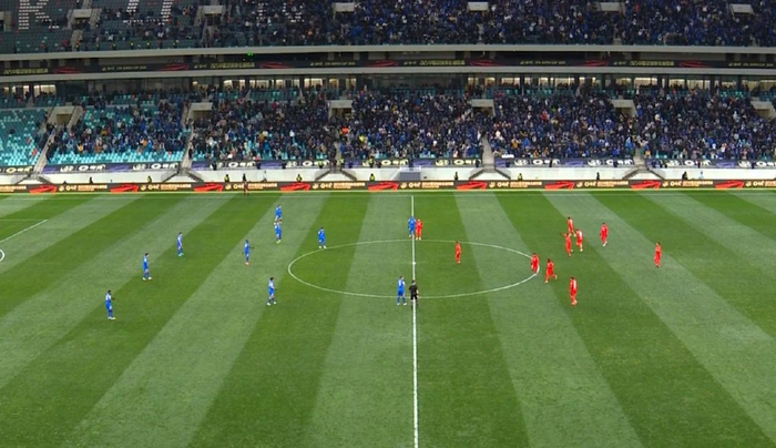 3-2！申花逆转海港两连冠，补时连进两球绝杀，巴尔加斯替身双响