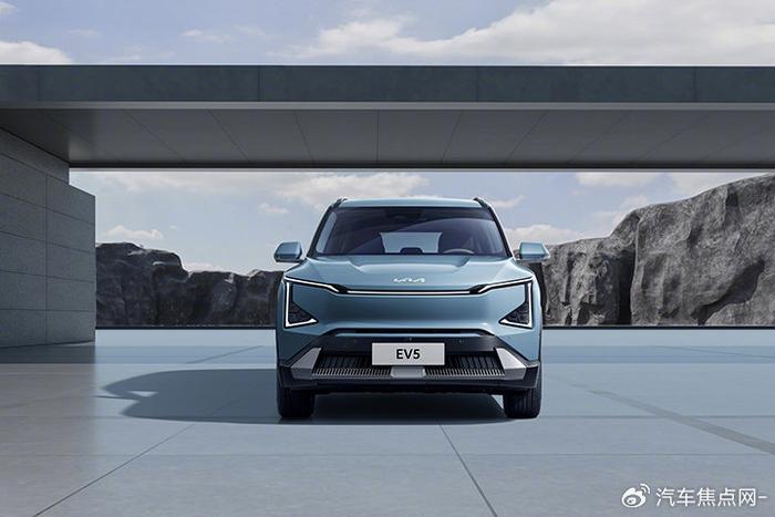 起亚EV5新增车型上市，18.48万起售，纯电续航720公里！