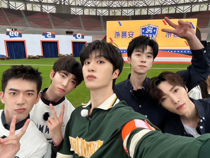 奔跑吧兄弟第十一季免费观看范丞丞 w700d1q75cms.jpg