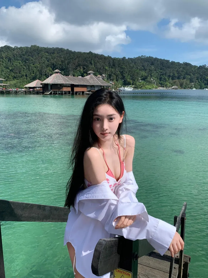 从NBA直播间到修仙百草园：金佳悦的“跨界”，是蓄谋已久的升仙