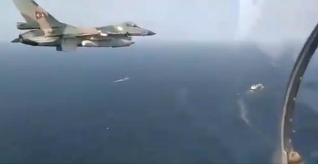 美国没有拦截伊朗油轮，是被委内瑞拉空军吓住了？未上演F16大战