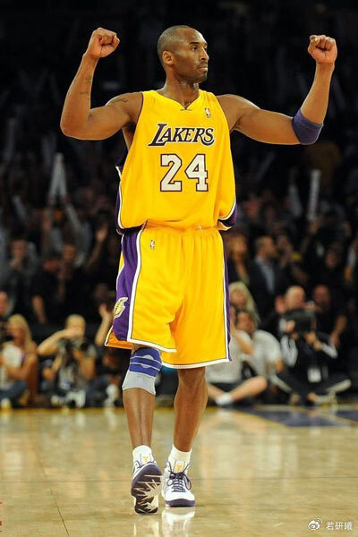 杜兰特：我最高纪录2593分，乔丹：我3041分，他：麻烦让一让