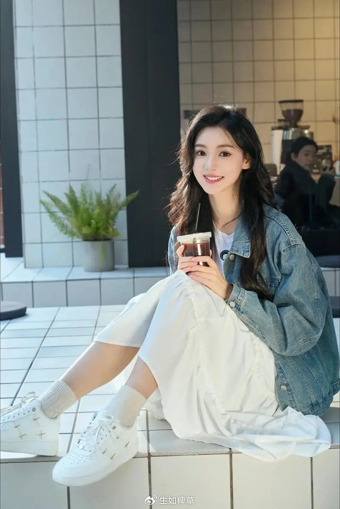 从NBA直播间到修仙百草园：金佳悦的“跨界”，是蓄谋已久的升仙