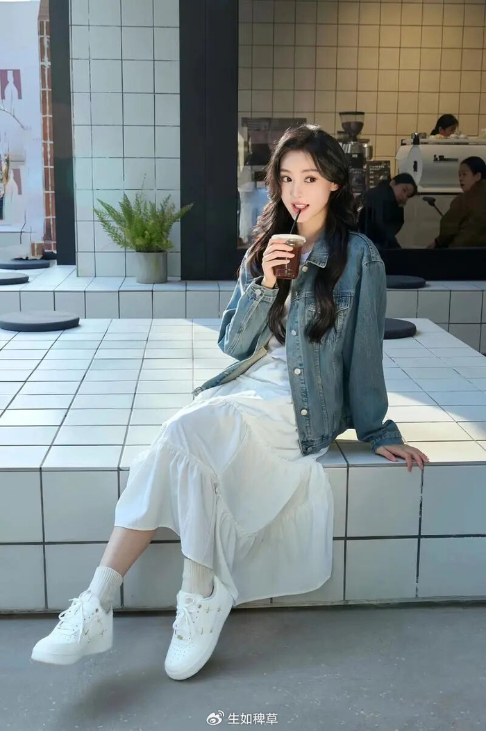 从NBA直播间到修仙百草园：金佳悦的“跨界”，是蓄谋已久的升仙