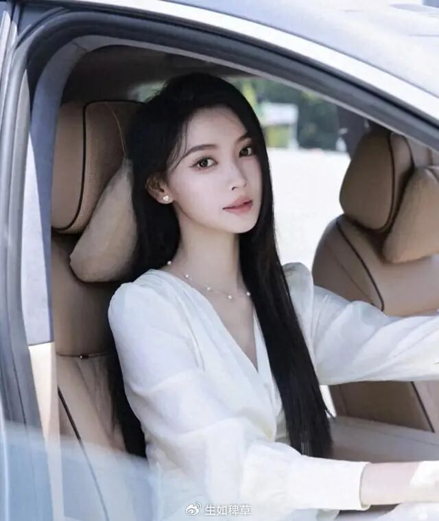 从NBA直播间到修仙百草园：金佳悦的“跨界”，是蓄谋已久的升仙