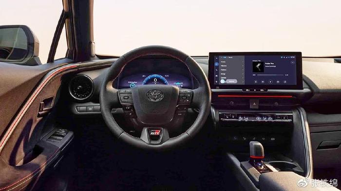 新款丰田C-HR正式发布，全新设计风格，外观很前卫时尚，三种动力