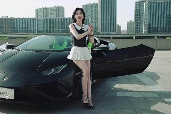 哥哥 ～ 这是你的梦想座驾么