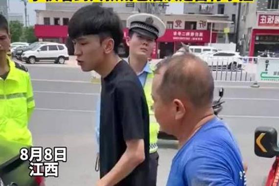 拉货大叔刮蹭奥迪车，车主反应出人意料