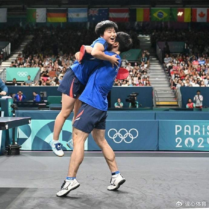 朝鲜奥运亚军因合影韩国选手微笑被送往矿山教育3年？真相来了