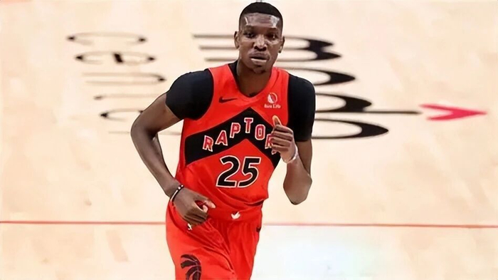 科尔被裁，火箭恐迎利好！斯通却犹豫了，最大受害者出现