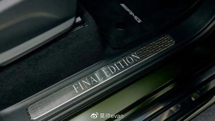 奔驰G 500 V8 Final Edition，白天越野，午夜撩妹！