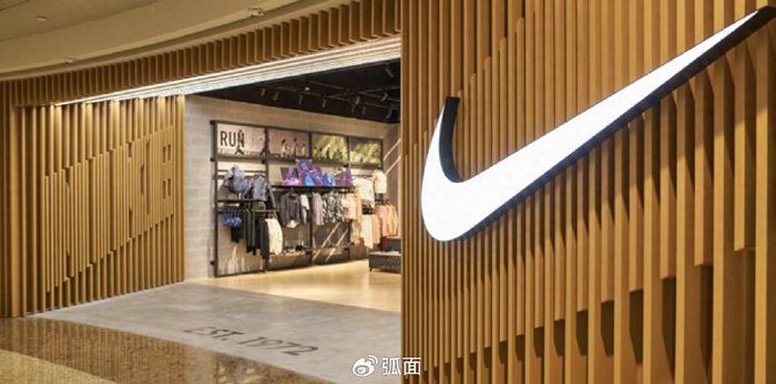 国际奢侈品牌排行榜_国际一线奢侈品牌排行榜艺术大师作品(2)