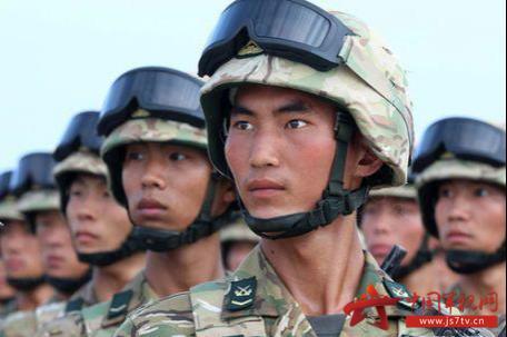 现代“金钟罩”中国军人戴上帅爆了！五分钟看懂我军头盔发展史