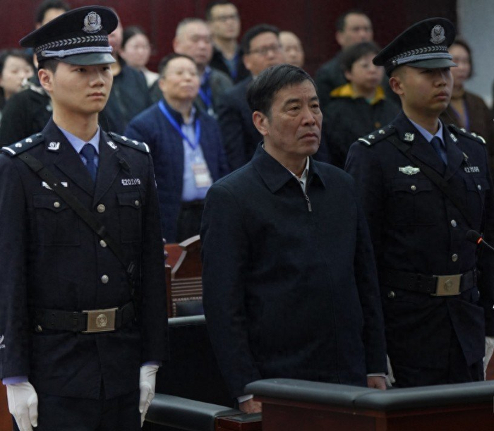 曝陈戌源被押回上海老家服刑！临行前细节曝光，监狱环境较为优渥