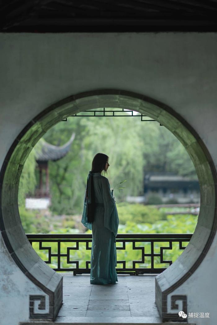 拂衣归去，无事小神仙