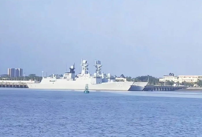 东风554车头重量解析 火车车厢编号规律揭秘