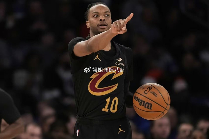 场均27+6+3！两届FMVP重返巅峰，球队却突然重建：伙计们都走了