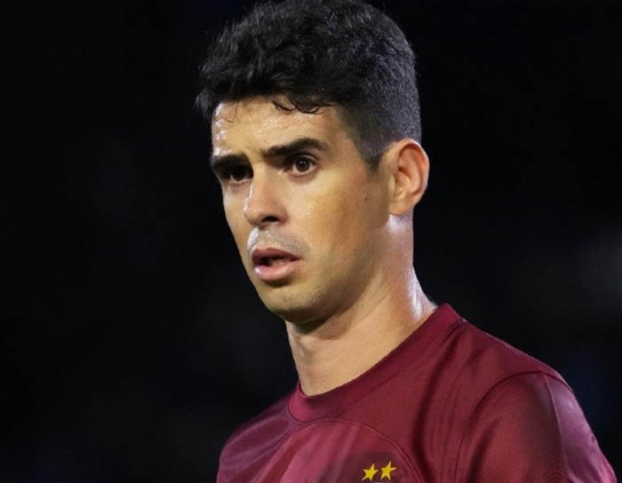 奥斯卡可惜高光太早了 不然他早进归化 说不定就能终老上港