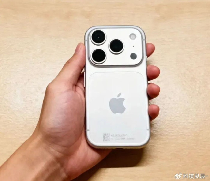 iphone 17 air超薄手机 w700d1q75cms.jpg