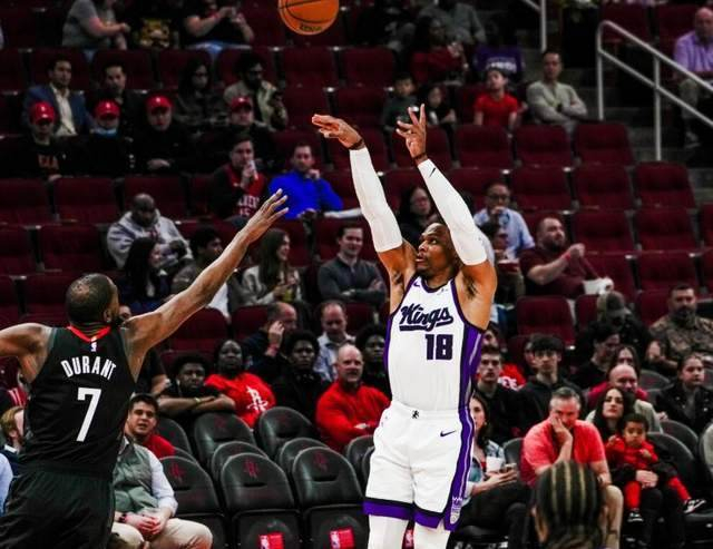 三分16中7！被谢泼德打爆，国王主帅赛后明牌，乌度卡该吸取教训