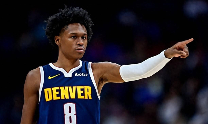 湖人休赛期王炸计划！顶薪追字母哥，佩顿・沃森等新星也在名单