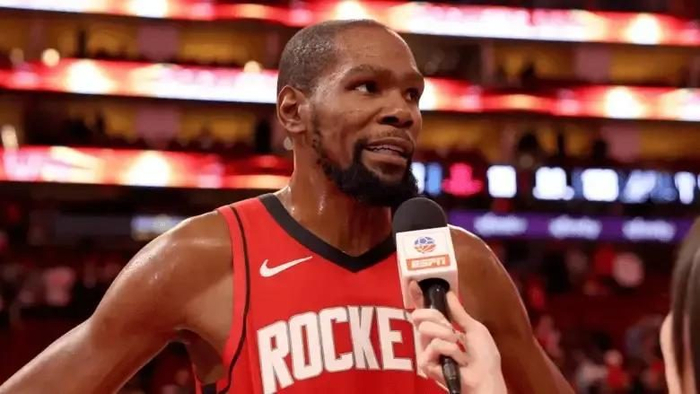 三分11中6轰31+9！巅峰汤普森诞生，恭喜火箭，低价续约赚麻了