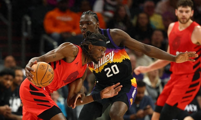 2场42中12！不怪火箭交易你，杰伦格林创新低，斯通本该留下狄龙