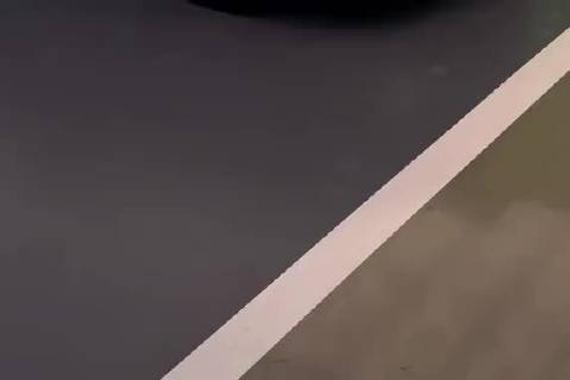 “不如我们等到天黑 看看谁的手段更黑”