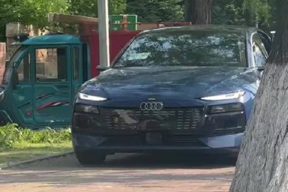 车是好车，就是你镜子呢！
