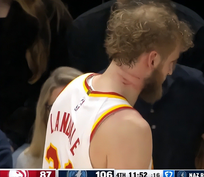 16分钟轰17+6！强化版申京诞生，火箭失算了，裁掉一个全明星内线