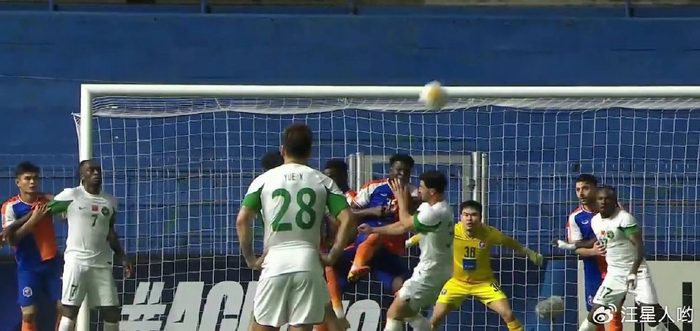 半场0-0！浙江队遭泰港压制，各项数据落后，疑似“好球”被吹