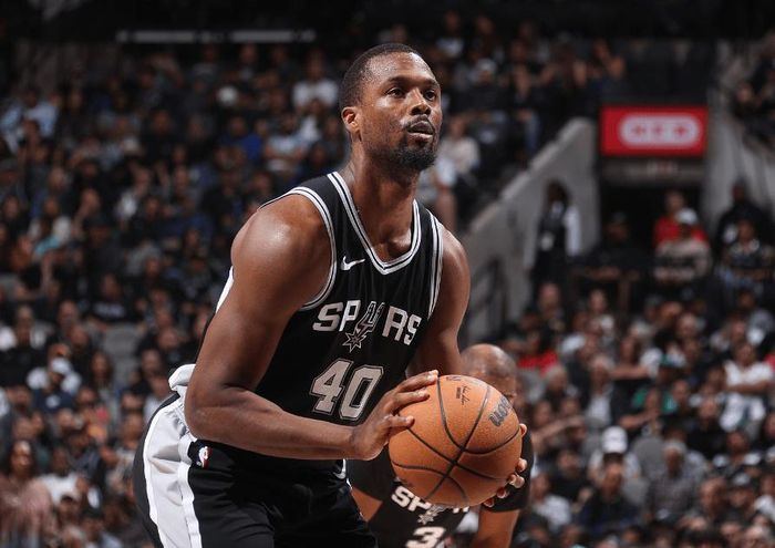 哈里森·巴恩斯理应得到马刺球迷的道歉！