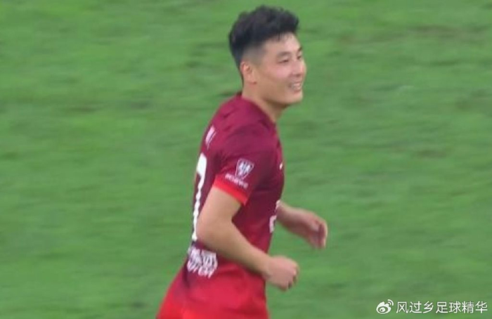 曝武磊在国家队已是边缘人！媒体人：伊万对他态度冷淡 爱来不来