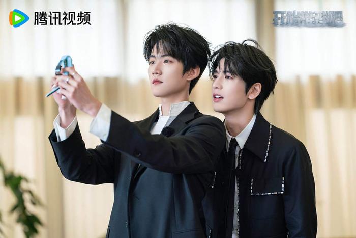 《开始推理吧3》制片人谈群像感，周柯宇白宇互动引关注