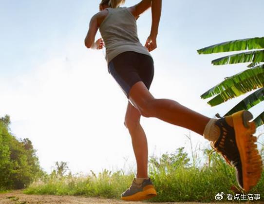 刚吃饱饭就跑步，有什么方面的危害？