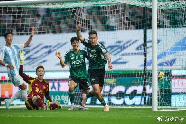 韩足晚报—出门前给你打服！全北主场强势逆转蔚山