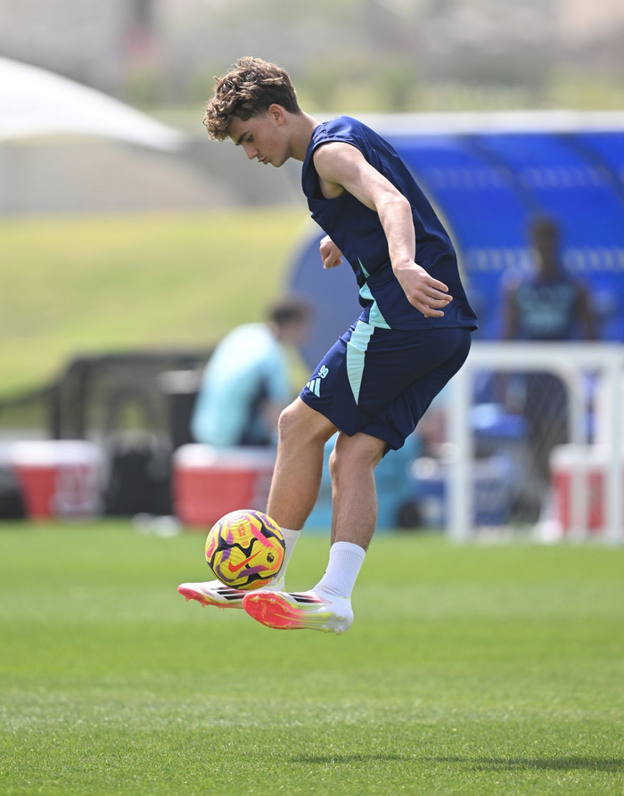 阿森纳球迷关注迪拜能否短期恢复常态