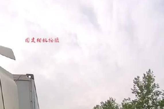 我个人赶紧这款雅阁、无论颜值性价比速度、都还是可以的、高速跑起来也比较丝
