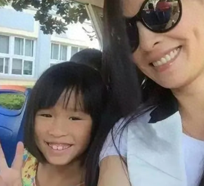 张庭女儿住2亿元豪宅,李湘女儿学费百万,星二代们太土豪