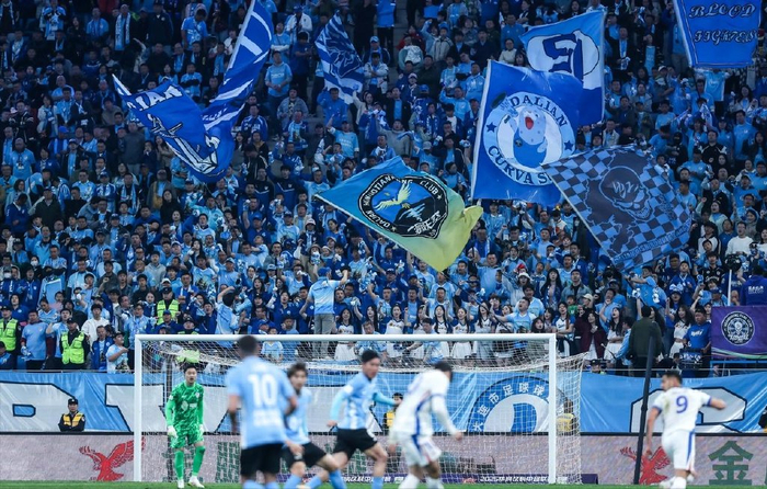 休赛期，大连英博与大连鲲城齐推球迷互动活动！引援情况如何？