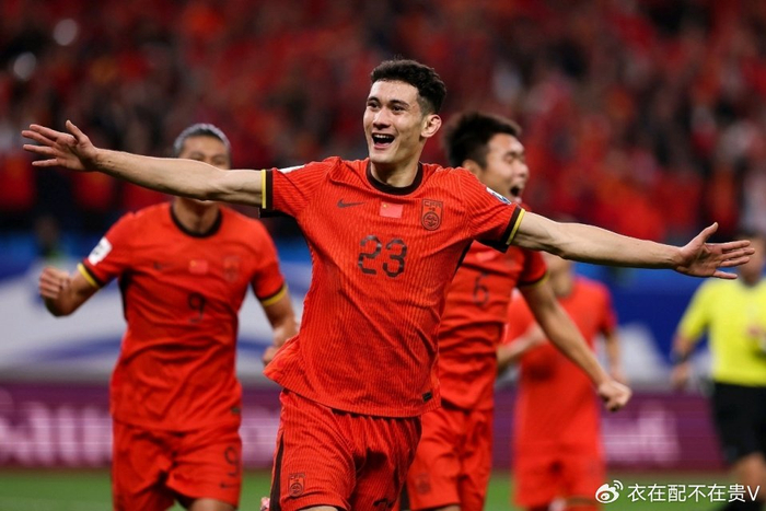 国足首发预测：武磊缺席韦世豪领衔！张玉宁拉木冲锋 1人当奇兵