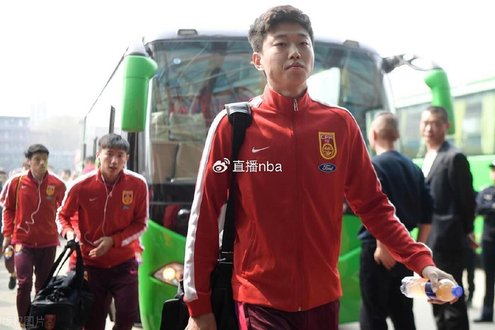 德转官宣！国安俱乐部成功与津门虎大鱼签新约，于根伟祝福